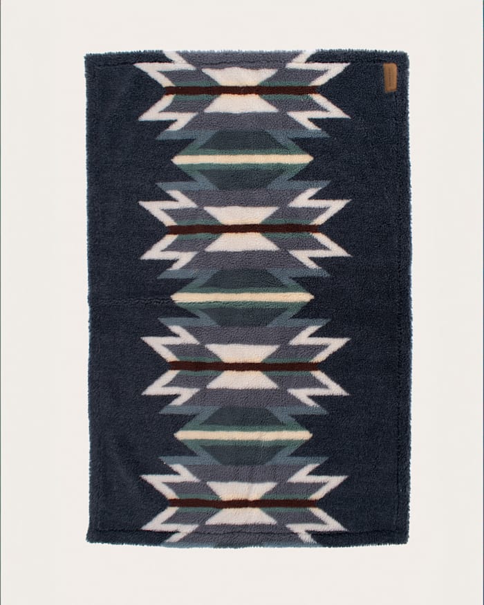 WYETH TRAIL PET CRATE BLANKET